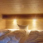 Werder -- L I E G E P L A T Z -- Ostsee 150m I Sauna I Ekamin I An Ostsee Bis 8 Pers I By 