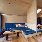 Werder -- L I E G E P L A T Z -- Ostsee 150m I Sauna I Ekamin I An Ostsee Bis 8 Pers I By 