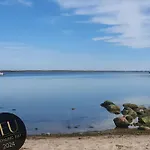 Werder -- L I E G E P L A T Z -- Ostsee 150m I Sauna I Ekamin I An Ostsee Bis 8 Pers I By 