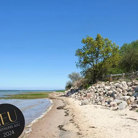 Holiday home Werder -- L I E G E P L A T Z -- Ostsee 150m I Sauna I Ekamin I An Ostsee Bis 8 Pers I By 