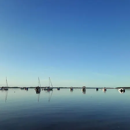 Werder -- L I E G E P L A T Z -- Ostsee 150m I Sauna I Ekamin I An Ostsee Bis 8 Pers I By 