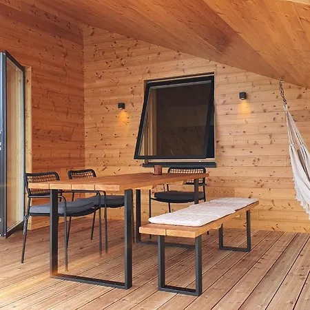 Werder -- L I E G E P L A T Z -- Ostsee 150m I Sauna I Ekamin I An Ostsee Bis 8 Pers I By 