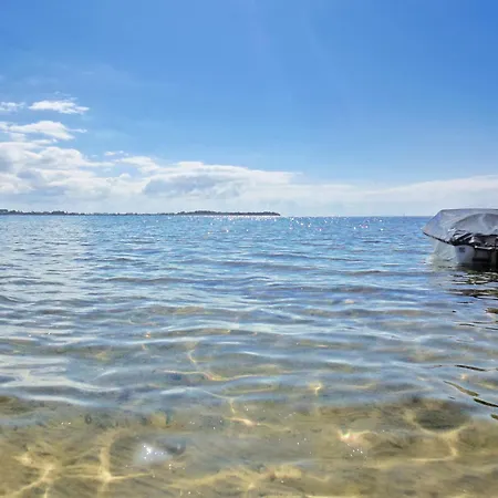 Holiday home Werder -- L I E G E P L A T Z -- Ostsee 150m I Sauna I Ekamin I An Ostsee Bis 8 Pers I By 
