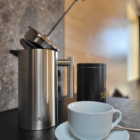 Werder -- L I E G E P L A T Z -- Ostsee 150m I Sauna I Ekamin I An Ostsee Bis 8 Pers I By 