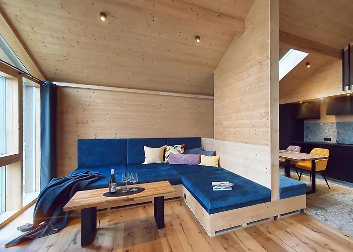 Werder -- L I E G E P L A T Z -- Ostsee 150m I Sauna I Ekamin I An Ostsee Bis 8 Pers I By 