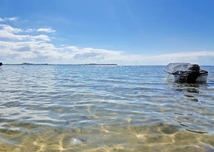 別荘 Werder -- L I E G E P L A T Z -- Ostsee 150m I Sauna I Ekamin I An Ostsee Bis 8 Pers I By 