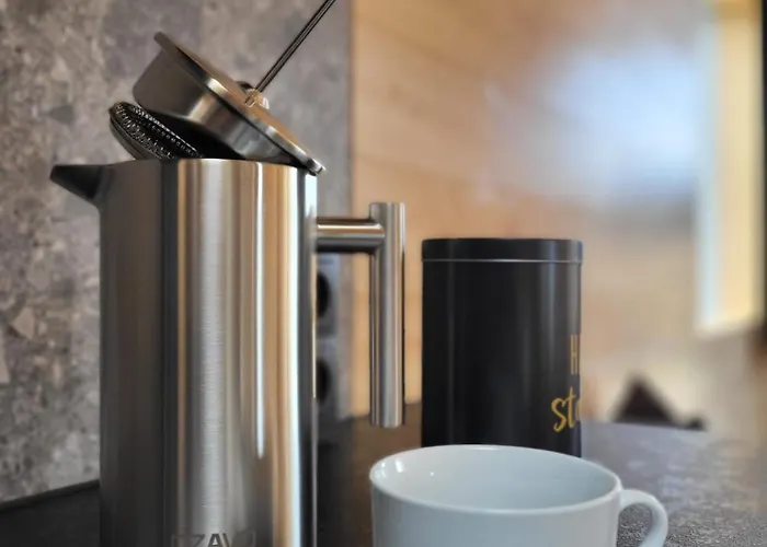 Werder -- L I E G E P L A T Z -- Ostsee 150m I Sauna I Ekamin I An Ostsee Bis 8 Pers I By 