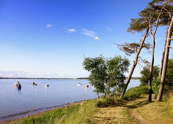 Werder -- L I E G E P L A T Z -- Ostsee 150m I Sauna I Ekamin I An Ostsee Bis 8 Pers I By 