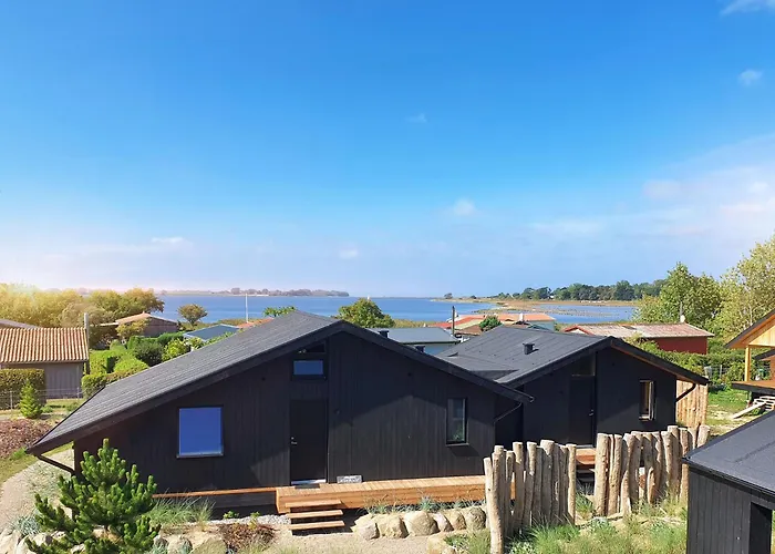 Werder -- L I E G E P L A T Z -- Ostsee 150m I Sauna I Ekamin I An Ostsee Bis 8 Pers I By 