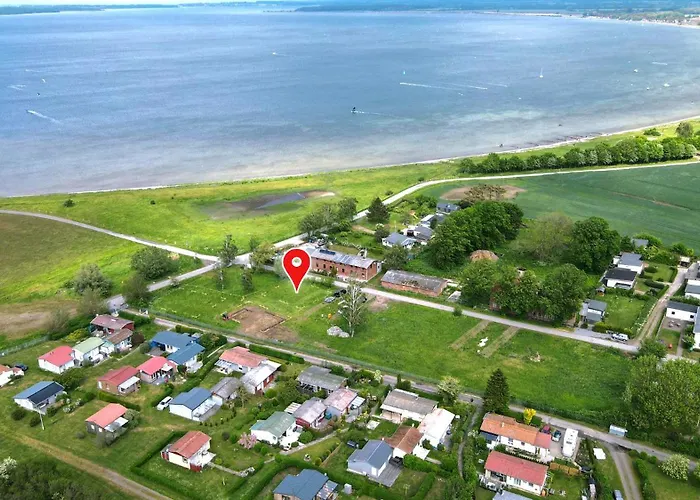 別荘 Werder -- L I E G E P L A T Z -- Ostsee 150m I Sauna I Ekamin I An Ostsee Bis 8 Pers I By 